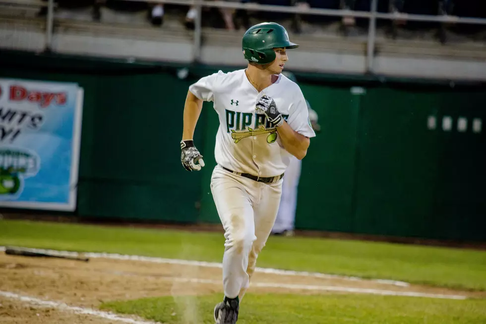 Nick DiCarlo’s Two Run Triple in the 11th Leads Pippins to Win over Cowlitz