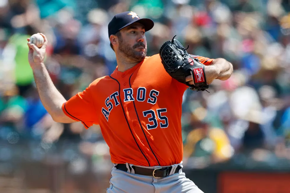 Verlander 200th W, Astros 5 HRs, Top A’s 9-4 to Avoid Sweep