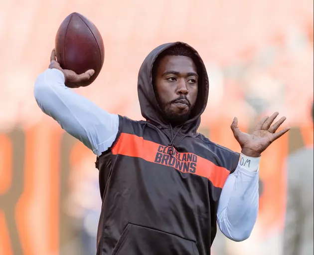 Browns QB Taylor Practices After Concussion, Losing Job