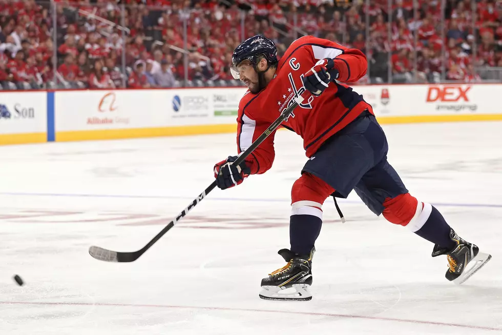 Ovechkin Begins 5-year Contract Chasing Gretzky’s Goals Mark