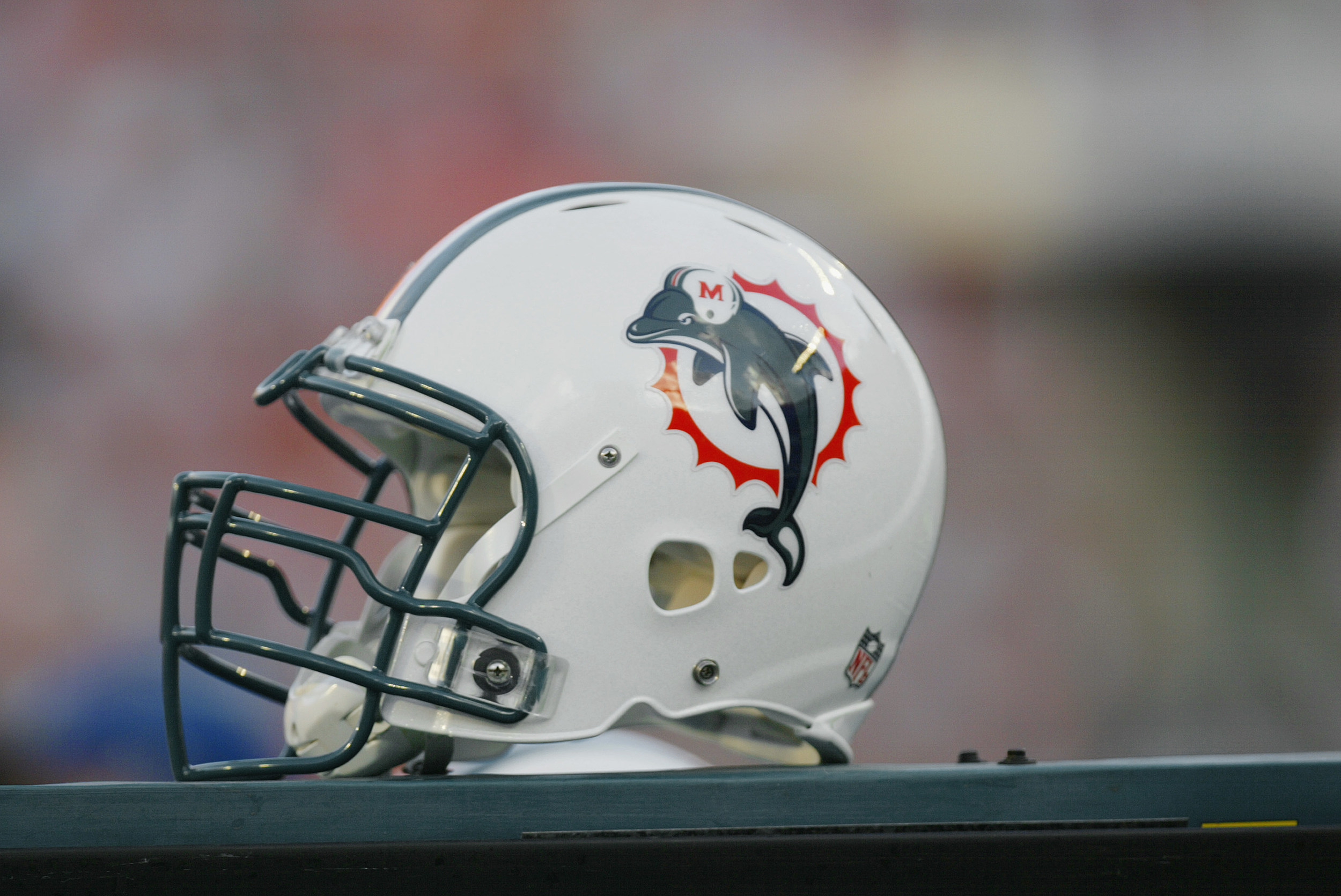 First QB helmet designed to help reduce concussions approved by NFL, NFLPA