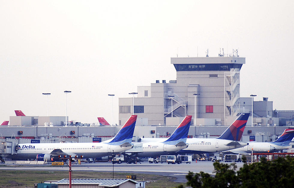 Super Bowl Fans Endure Long Lines Leaving Atlanta’s Airport