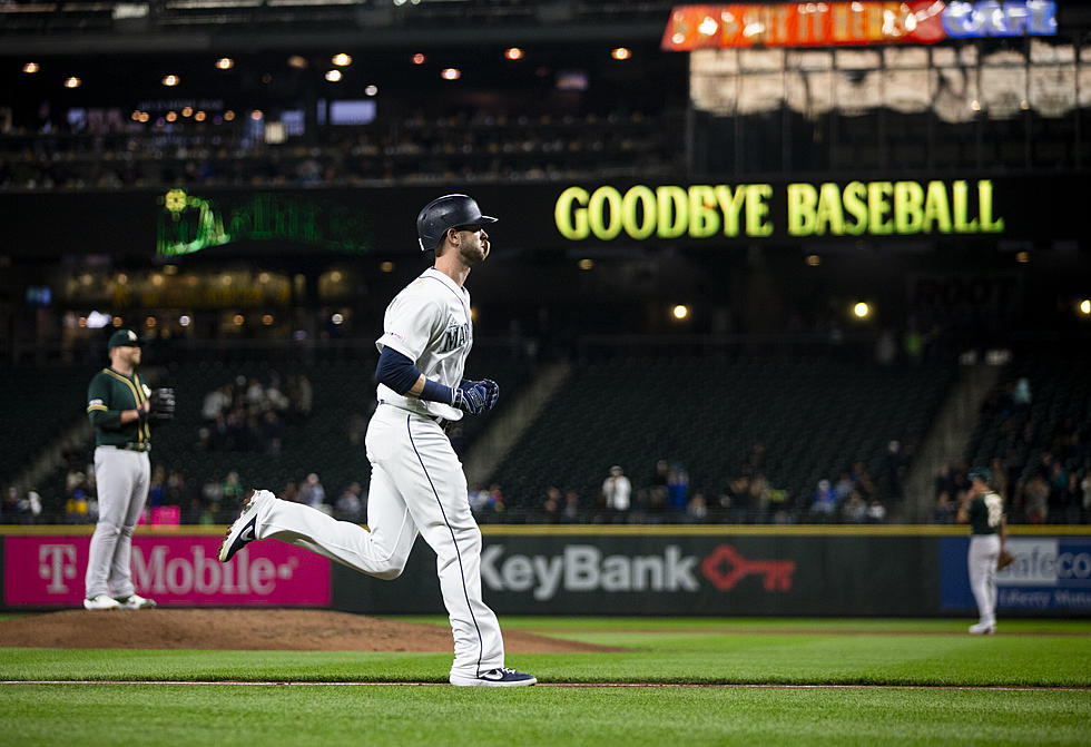 Mariners Belt 3 Homers, Beat Athletics 4-3