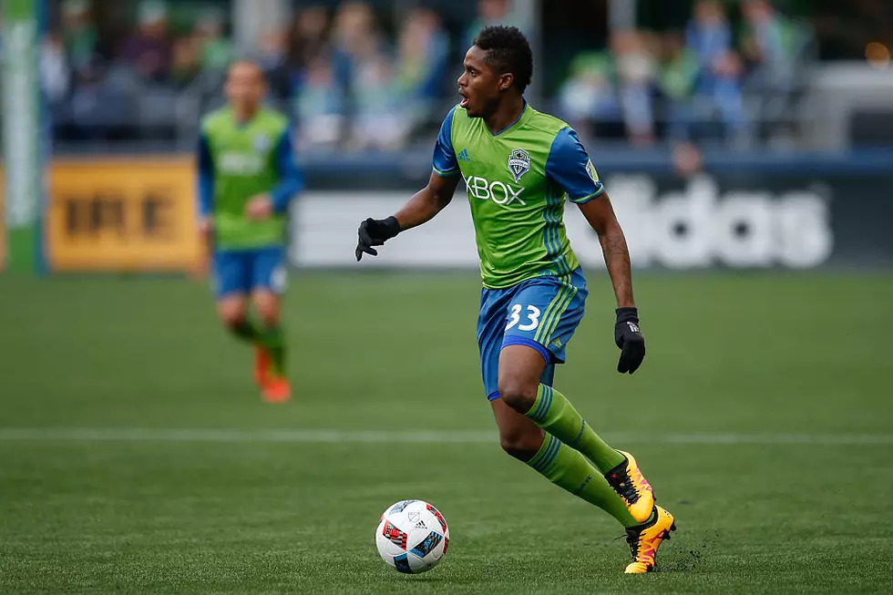 Sounders Sign Defenders Arreaga, Jones Ahead of Deadline