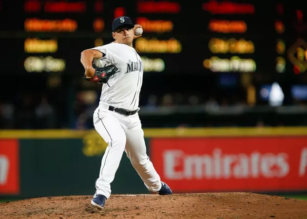 Skidding Rangers Can&#8217;t Solve Gonzales as Mariners Roll, 7-3