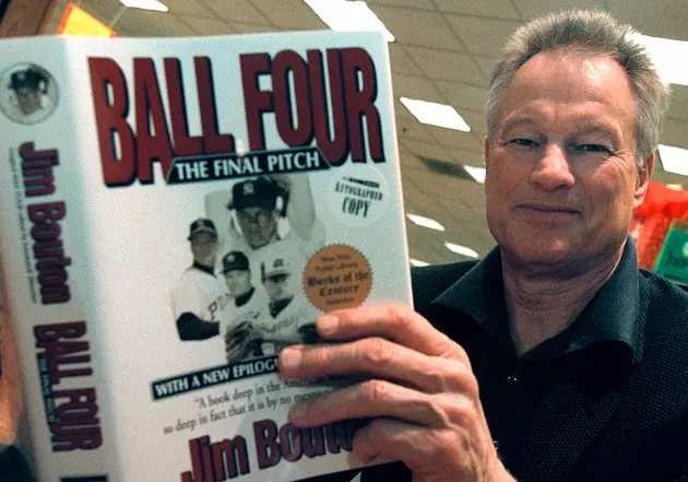 Jim Bouton, ex-Yankees Pitcher and &#8216;Ball Four&#8217; Author, Dies