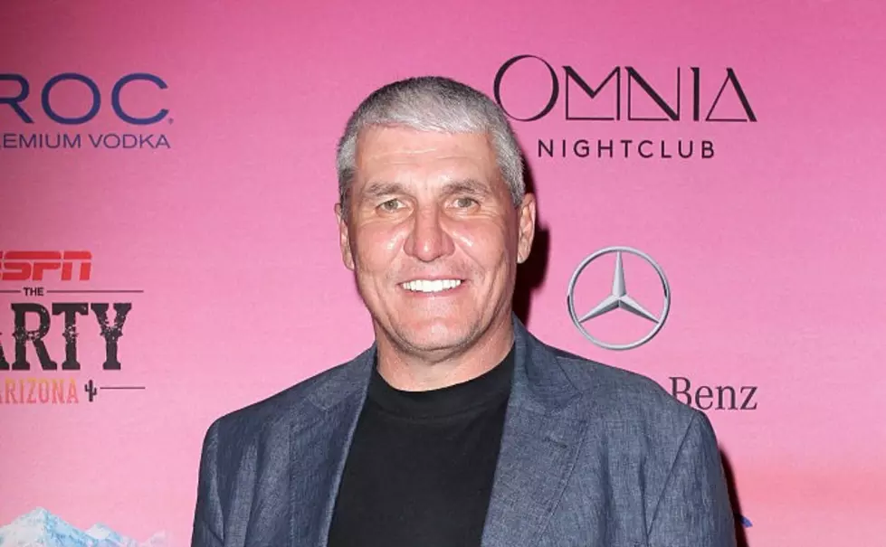 Police Report: Ex-NFL Star Mark Rypien Says He Hit Wife