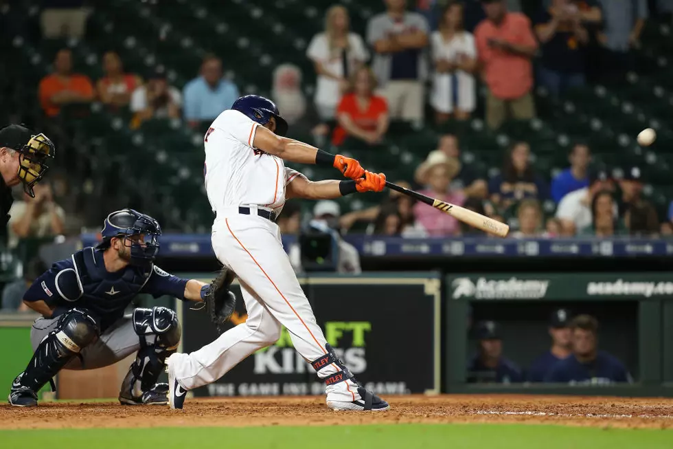 Brantley Homers in 13th, Astros Rally Past Mariners 11-9