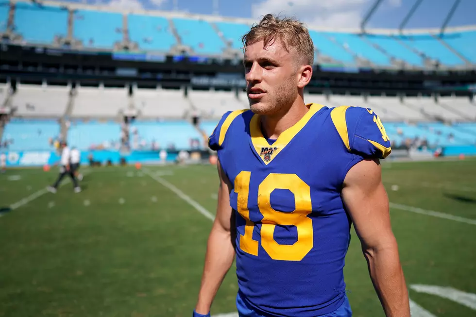 Kupp-Date: Cooper Kupp Tote Board – Week 1 vs. Panthers [PHOTOS]