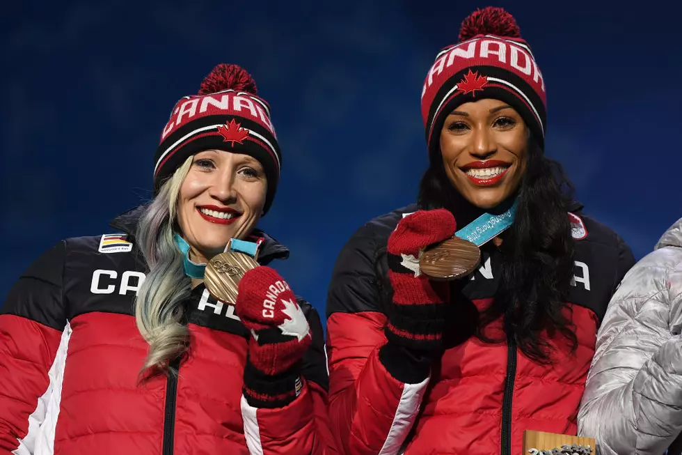 Top Bobsledder Kaillie Humphries Seeking to Race for US