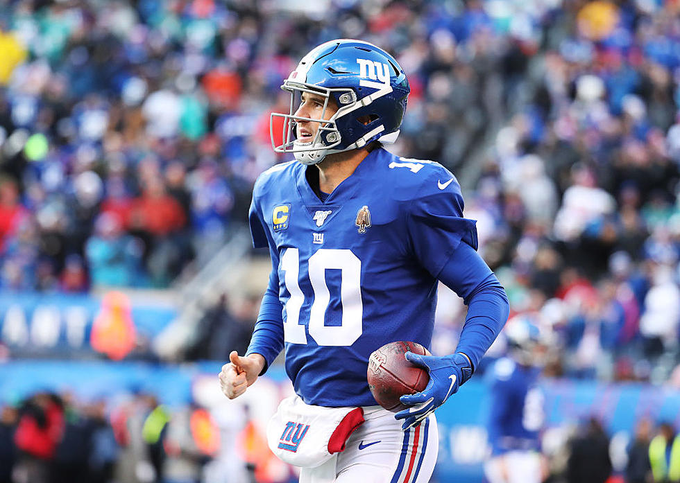 Manning Throws 2 TDs, Barkley Scores 2, Giants End Long Skid