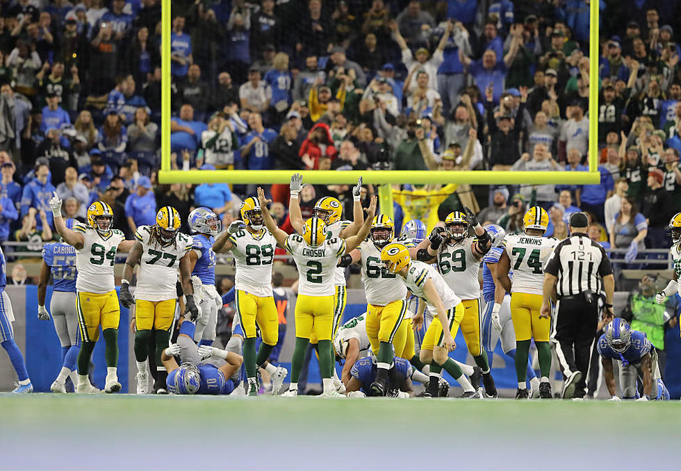 Packers Barely Beat Lions 23-20 to Earn First-round Bye