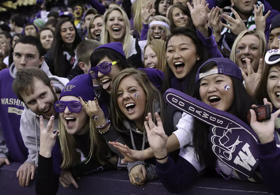 Stocking Stuffer Ideas for the Husky Fan on Your Christmas List