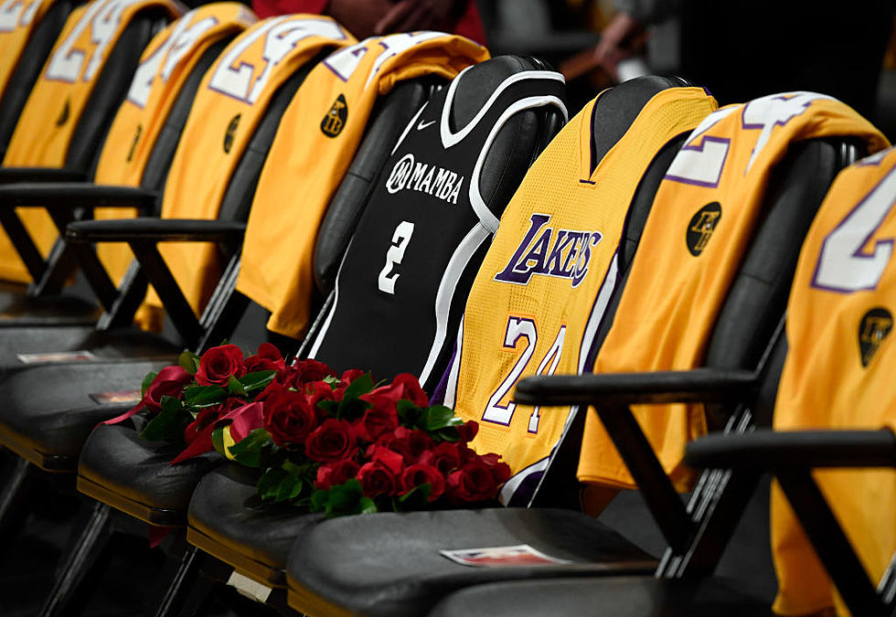 All-Star Weekend, The Stars Come Out for in Tribute to Kobe