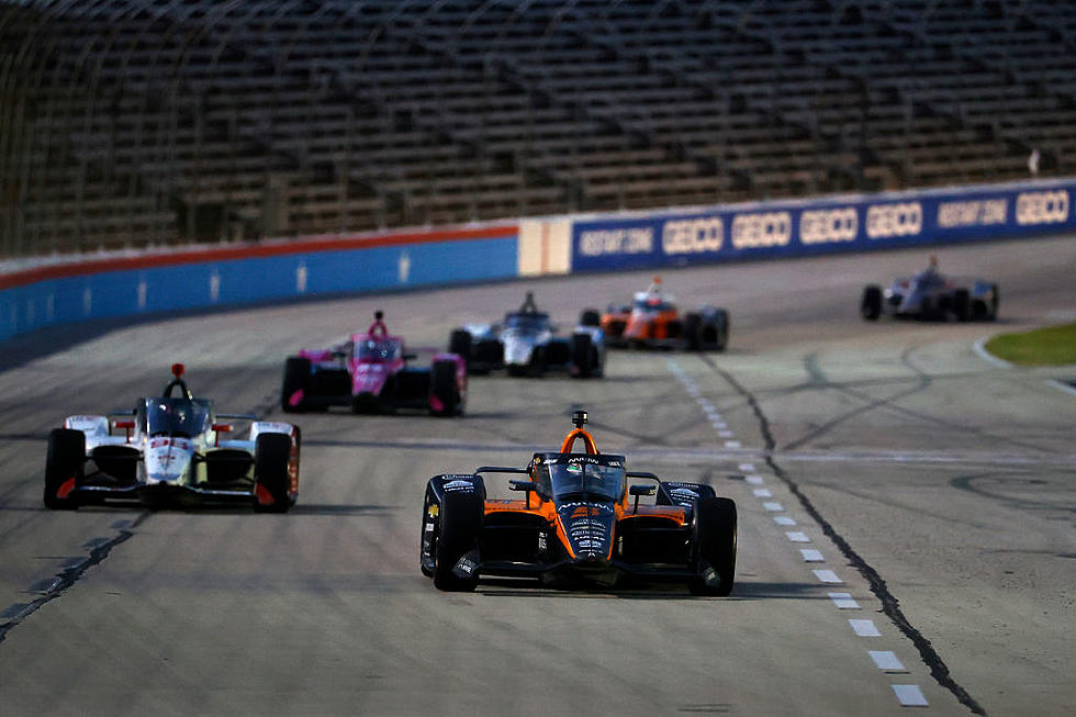 IndyCar gets Through Well-screened, Delayed Opener in Texas