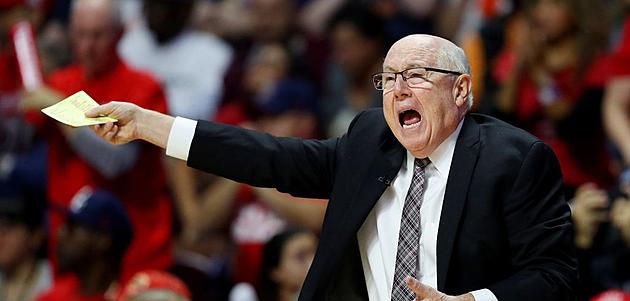 Most of WNBAs Older Coaches OK With Florida Virus Risk