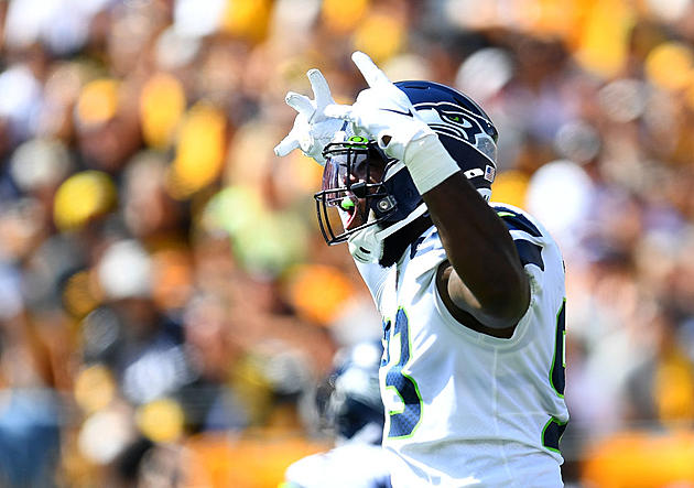 Jackson Back With Seahawks After Getting Knocked Out