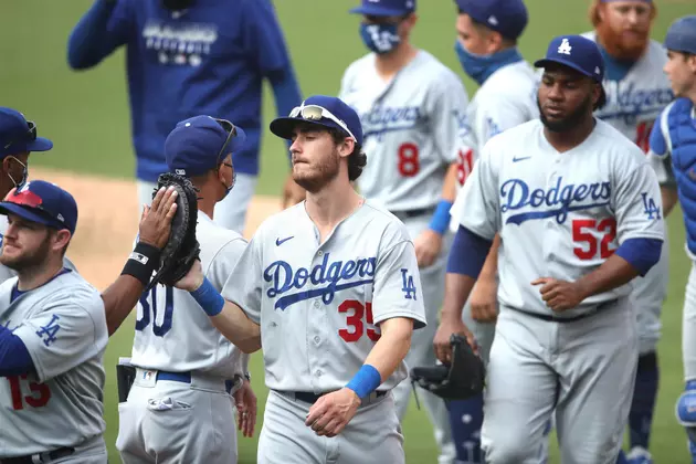 Dodgers 1st Team to Clinch Playoff Spot, Beat Padres 7-5