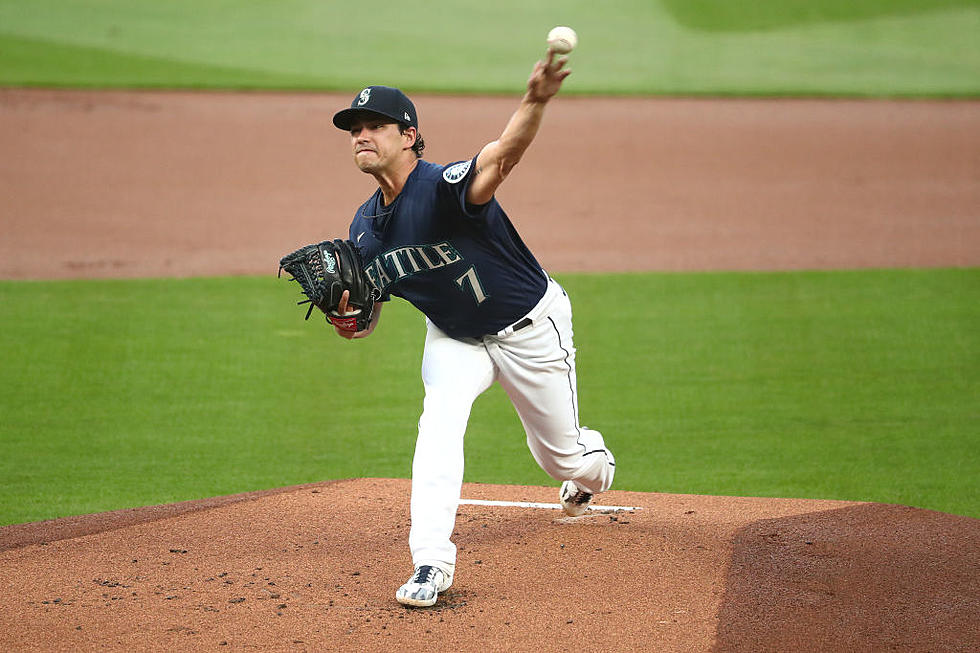 Gonzales Shuts Down Astros as Mariners Roll to 6-1 Victory