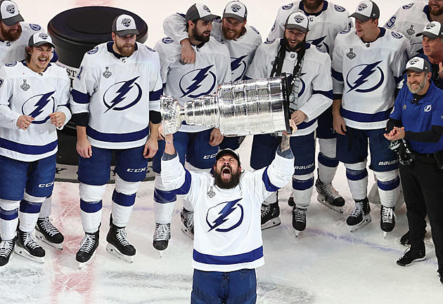 Bubble Hockey Champions: Tampa Bay Lightning win Stanley Cup