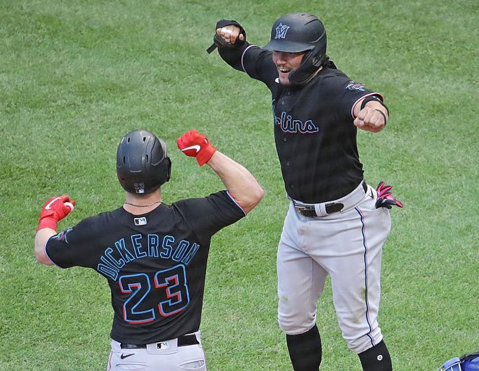 Dickerson Homers as Marlins Beat Cubs 5-1 in Playoff Opener