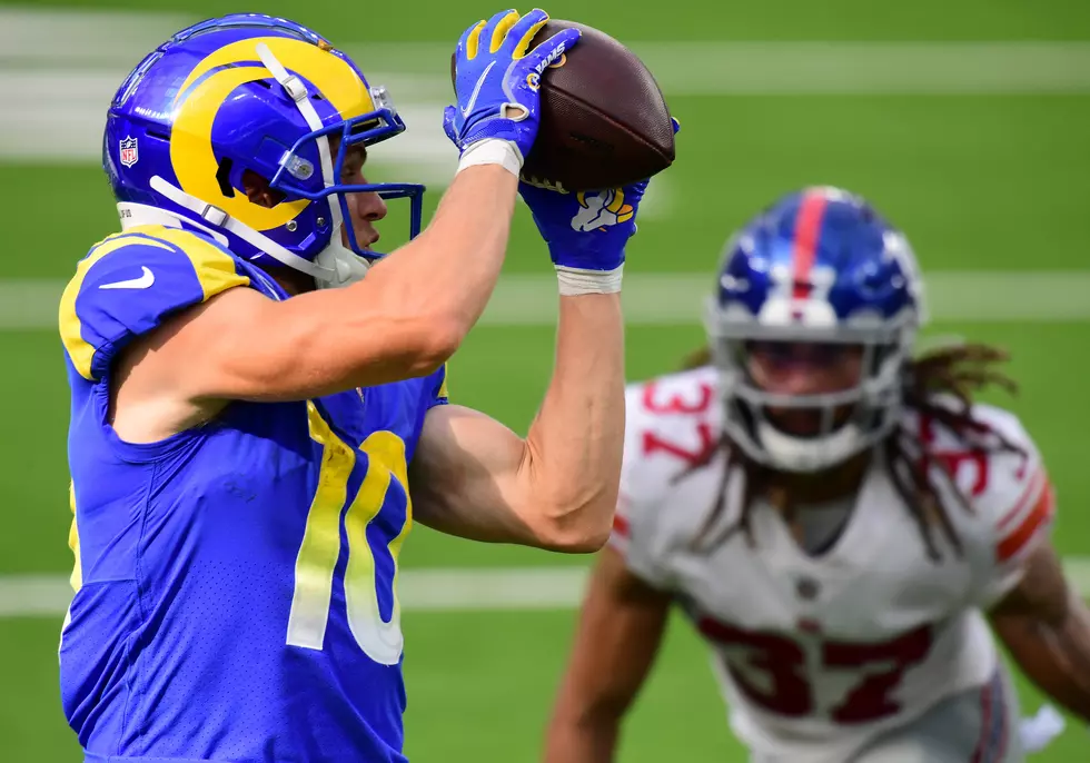 Kupp-Date: Cooper Kupp Tote Board – Week 4 vs. Giantss [PHOTOS]