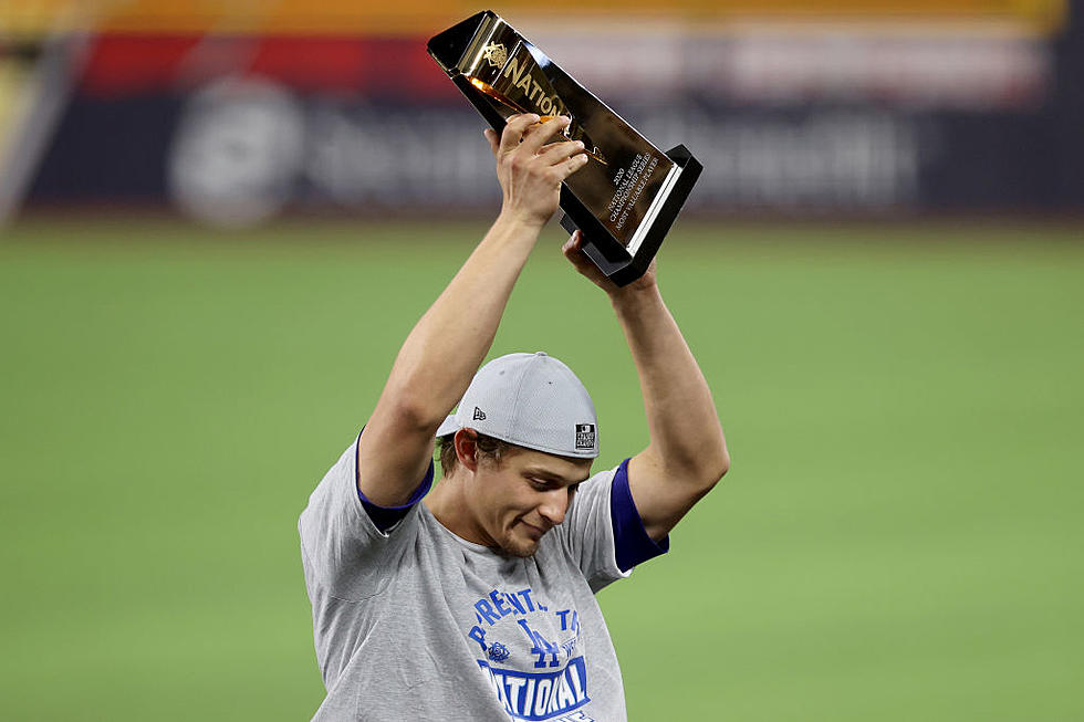 Dodgers’ Seager NLCS MVP After 5 HRS, 11 RBIs Against Braves