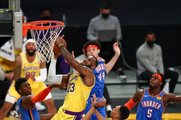 Lakers Rally Past Thunder 119-112 in OT for 5th Win in a Row