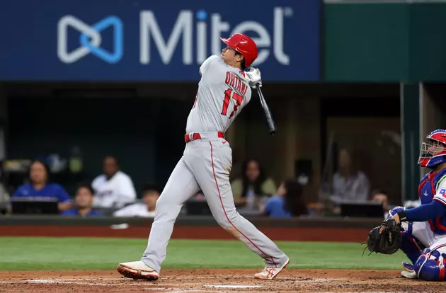 Ohtani Wins for Angels in 2-way Start Like None Since Ruth