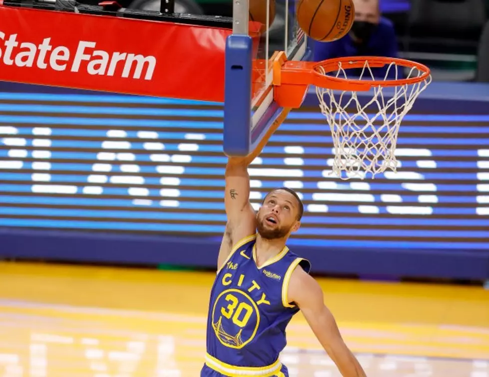 Curry is Scoring Champ, Warriors Beat Grizzlies for 8 Seed