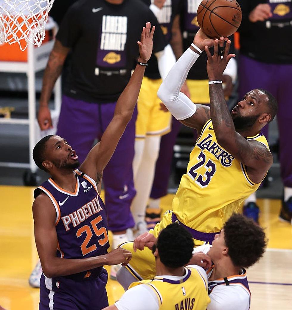 Lakers Celebrate Playoff Homecoming in 109-95 Win Over Suns