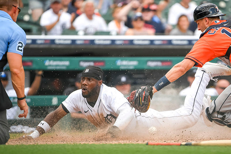 Grossman’s 10th-inning Squeeze Bunt Lifts Tigers Over Astros