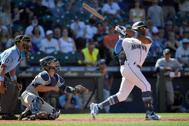 Long Grand Slam in 10th, Mariners Sweep Rays in 4-game Set