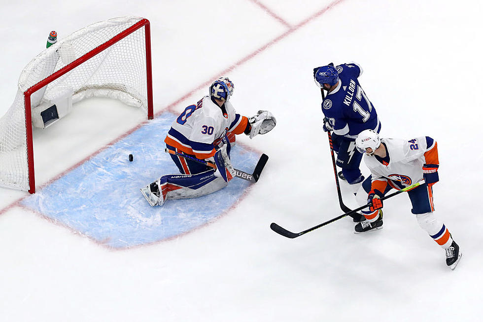 Stamkos, Vasilevskiy Pace Lightning&#8217;s 8-0 Rout of Islanders