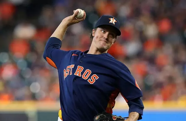 Greinke Leads Astros to 3-1 Win; Rangers Lose 12th Straight
