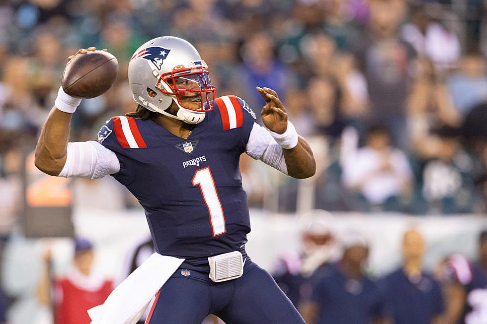 Newton, Jones Star at QB for Patriots in 35-0 Rout of Eagles