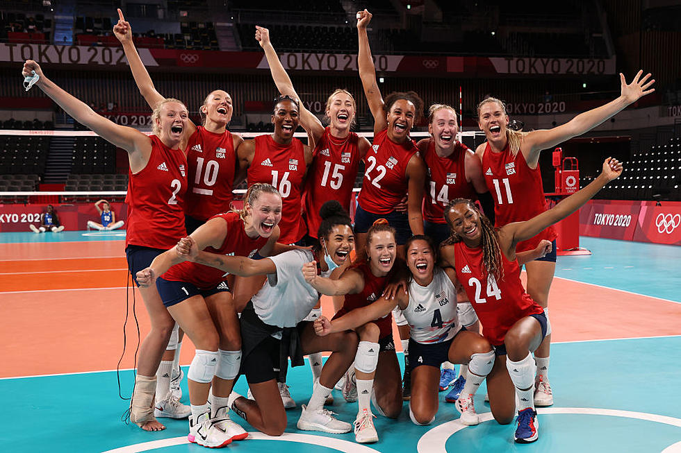 US Women&#8217;s Volleyball Heads to Quarters; US Men Eliminated