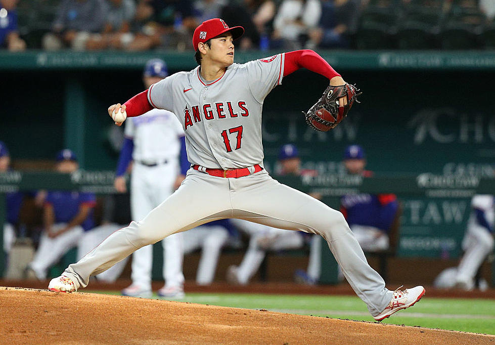 Solid Ohtani, Speedy Lagares Help Angels Beat Rangers 2-1