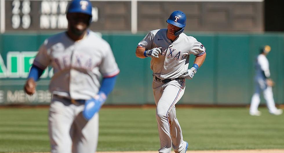 Rangers Hold Off A’s 4-3 to Win Series, Dent Oakland’s Hopes