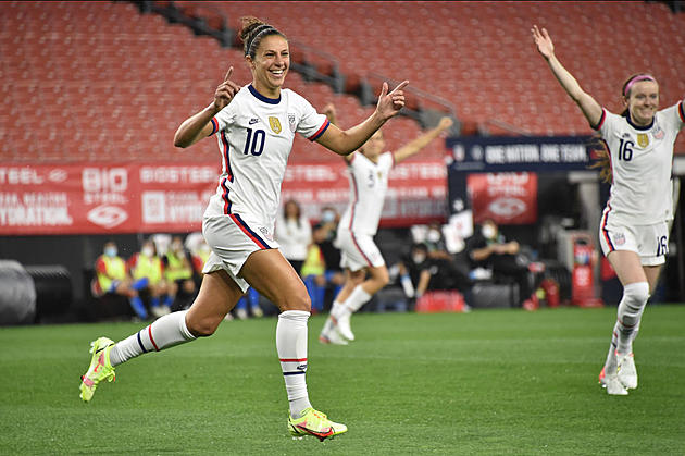 Carli Lloyd Scores 5 Goals, US Women Rout Paraguay 9-0