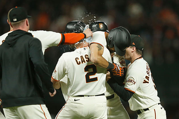 Wade, Giants Beat D-backs in 9th, Hold 2-game NL West Edge