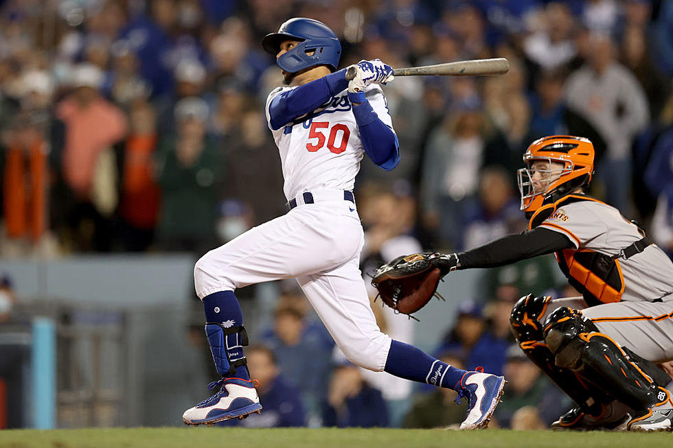 Dodgers Beat Giants 7-2, Force Decisive Game 5 in NLDS