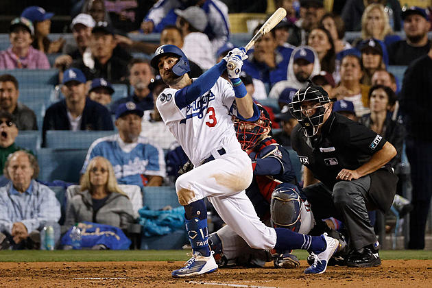 Taylor Hits 3 HRs, Dodgers Beat Braves 11-2 to Extend NLCS