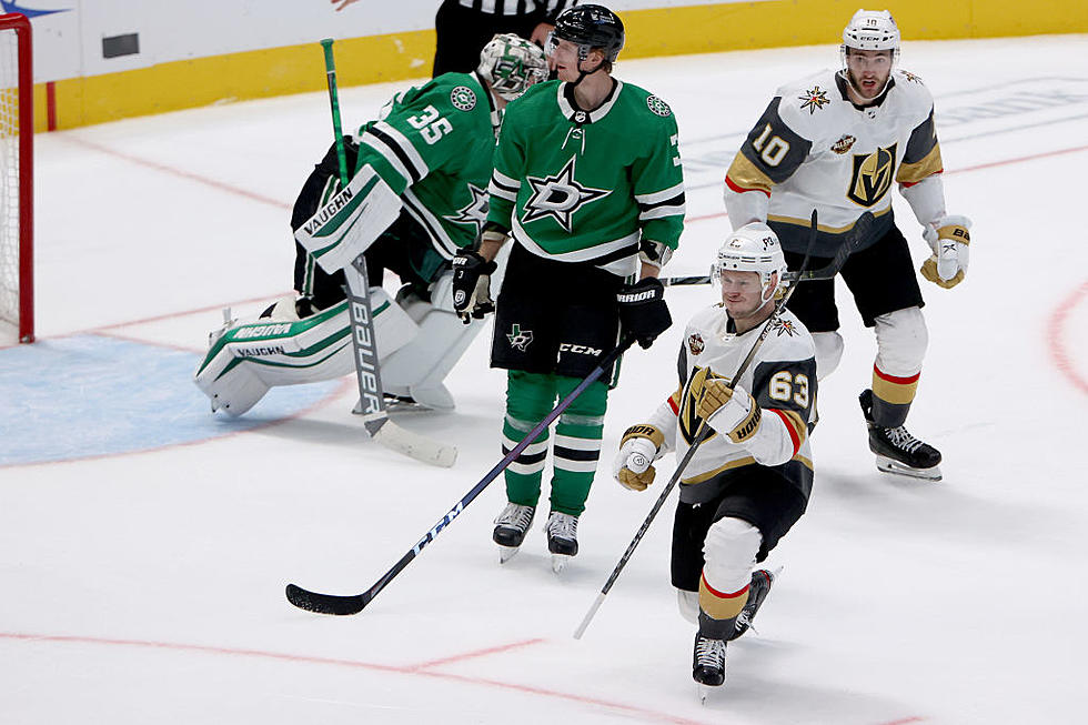 Dadonov Lifts Golden Knights to 3-2 OT Win Over Stars