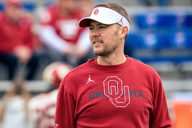 USC Hires Coach Lincoln Riley Away from Oklahoma