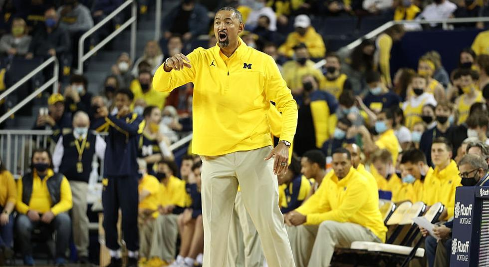 Michigan Hoops Coach Juwan Howard Agrees to 5-year Extension