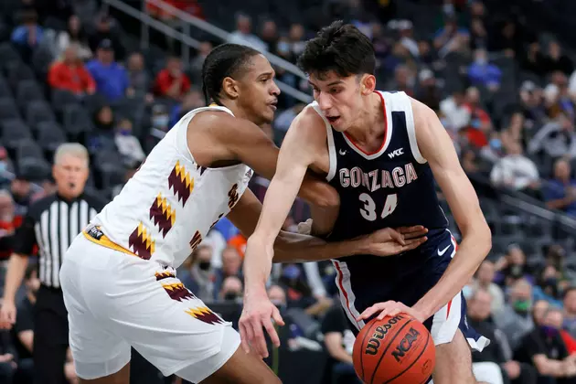 No. 1 Gonzaga Routs Central Michigan, to Face No. 2 UCLA