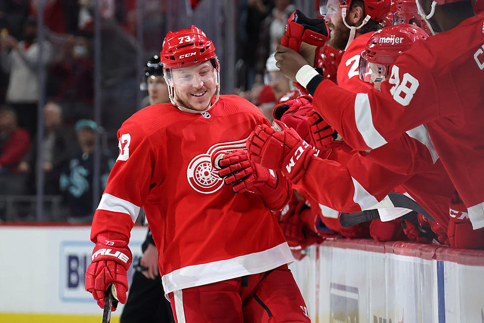 Red Wings top Kraken 4-3 in Shootout for 4th Straight Win