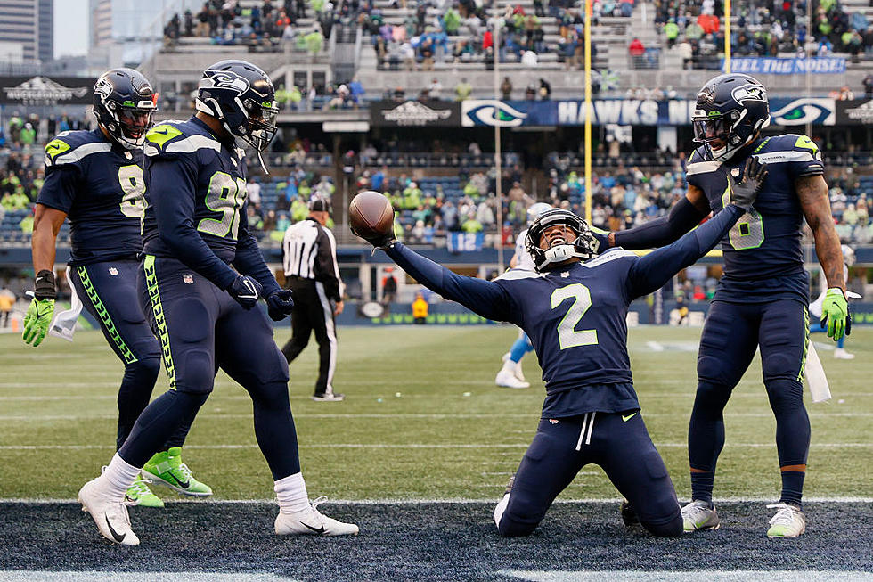 Penny, Metcalf Lead Seahawks to 51-29 Blowout of Lions