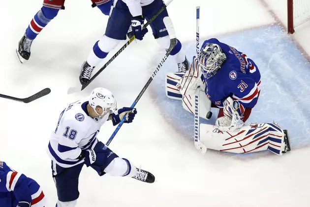 Chytil Scores Twice, Rangers Rout Lightning 6-2 in Game 1